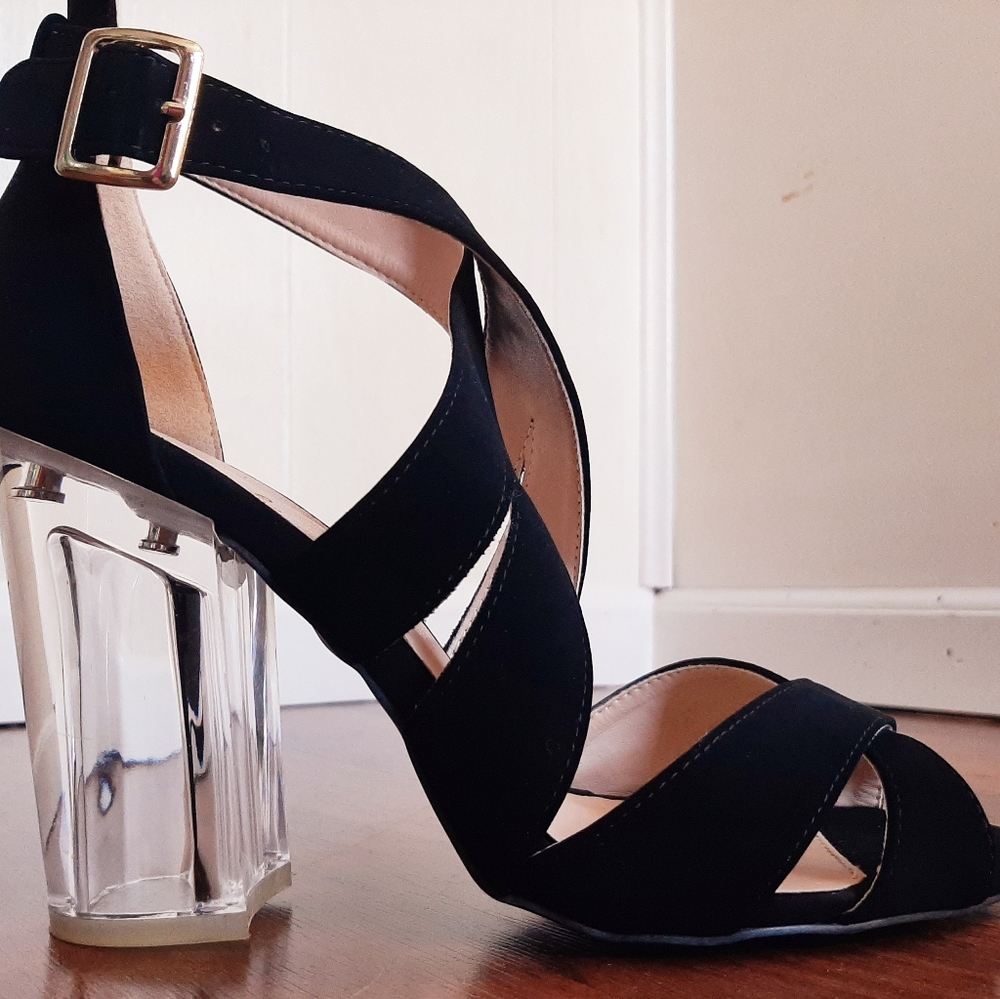 Black Heels by Qupid - Picture 4 of 5